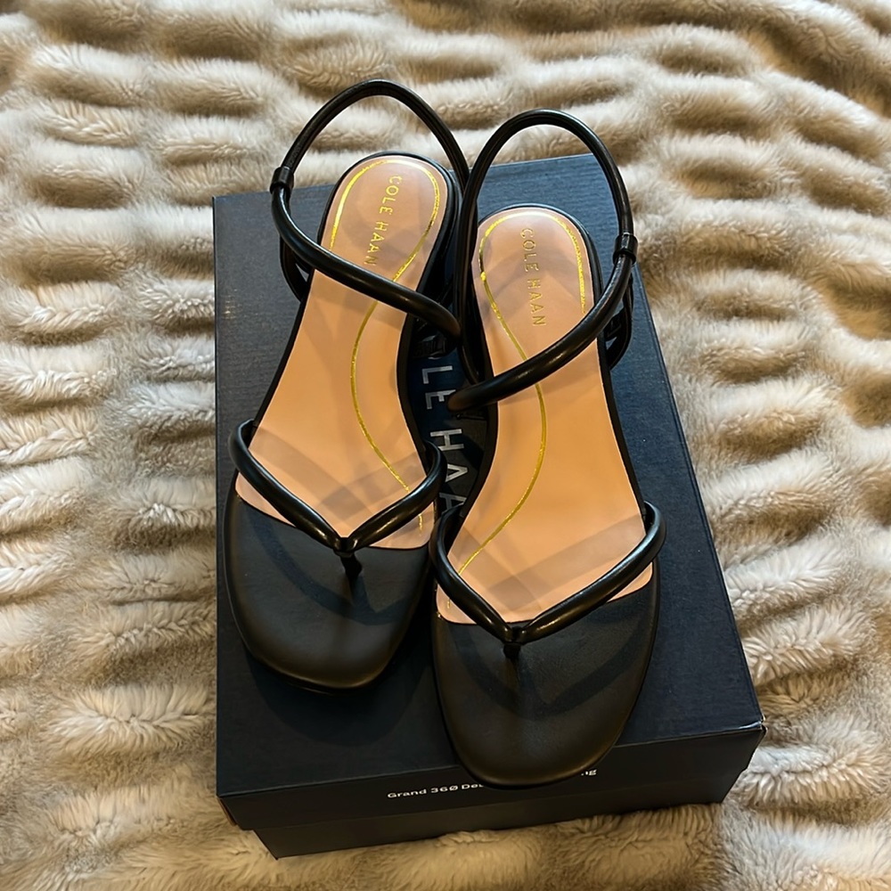 BRAND NEW Cole Haan Calli Strappy Sandals - Black